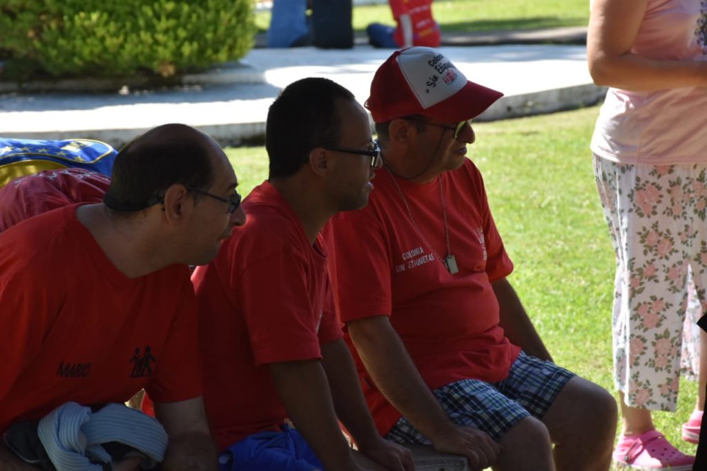 EAB8328A FCE5 4854 8F61 CF142AE53A39