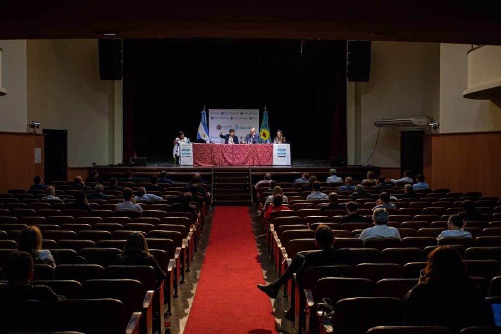 PHOTO 2020 03 19 20 31 33